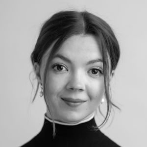 A woman with brown hair.