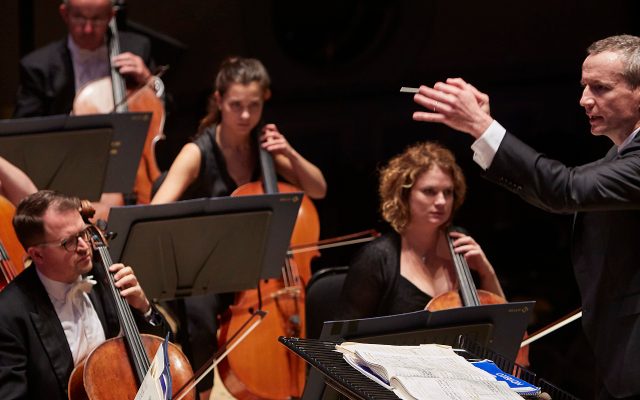Garry Walker conducts the Orchestra of Opera North, Huddersfield Town Hall, September 2018 © Justin Slee