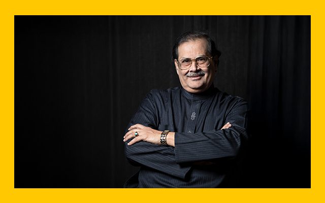 Pandit Ajoy Chakrobartys sitting